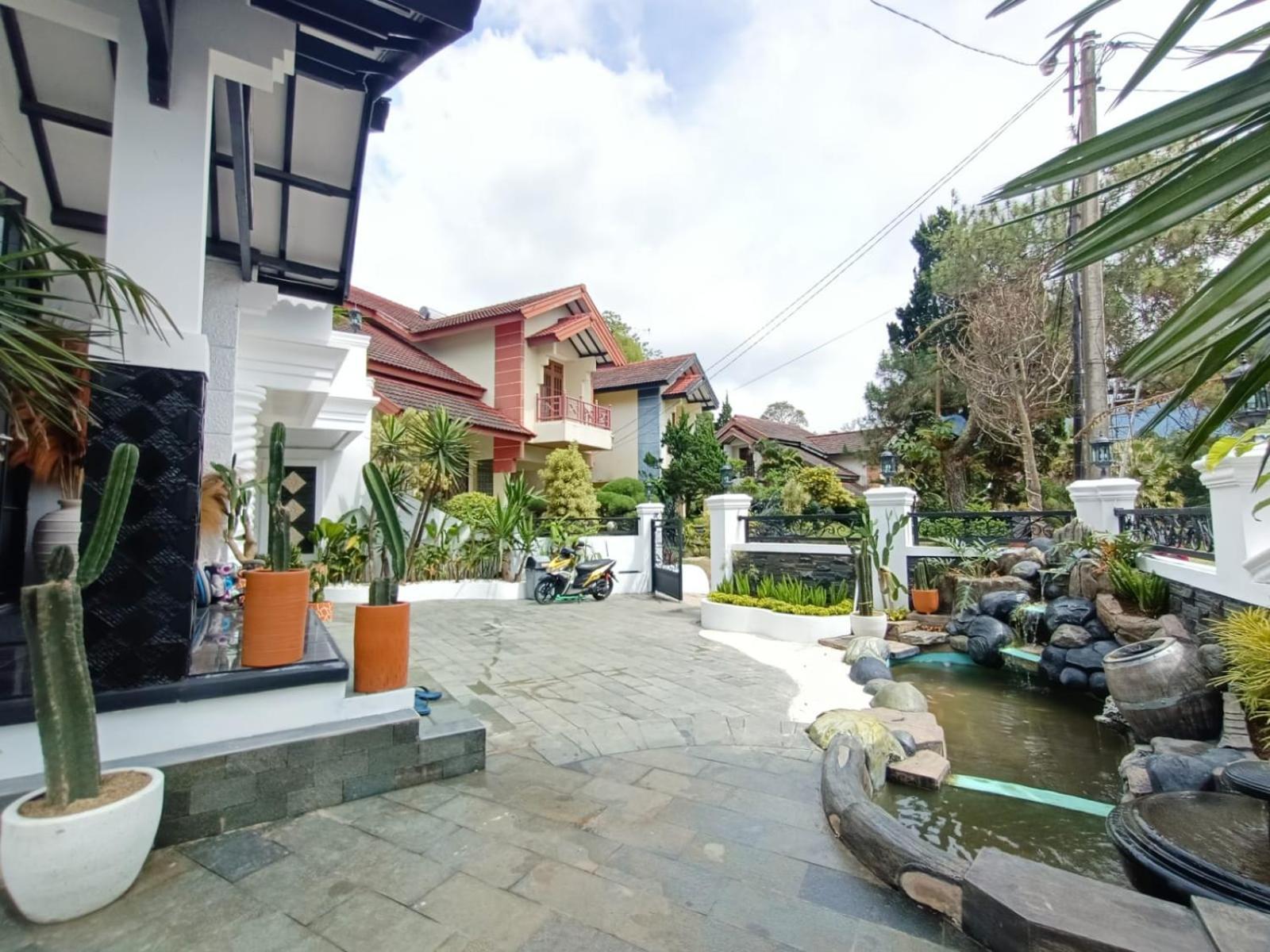 Villa Kota Bunga Malini 10 Cikundul Ngoại thất bức ảnh
