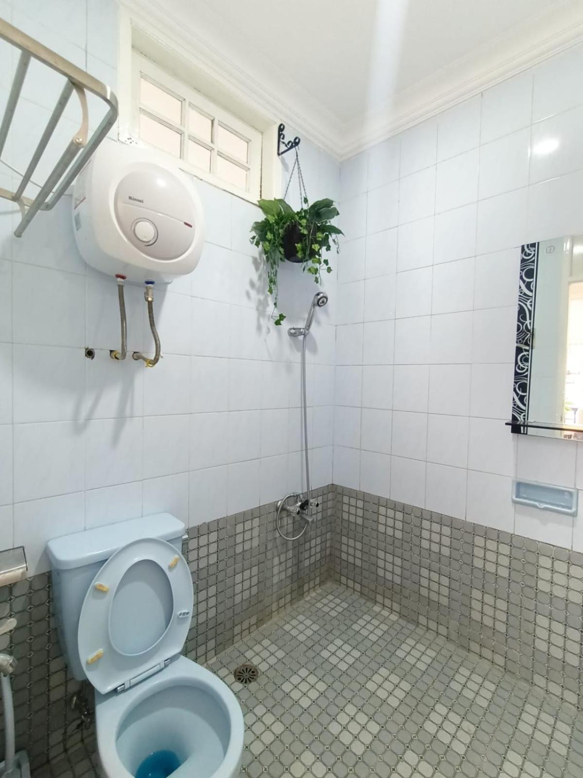Villa Kota Bunga Malini 10 Cikundul Ngoại thất bức ảnh