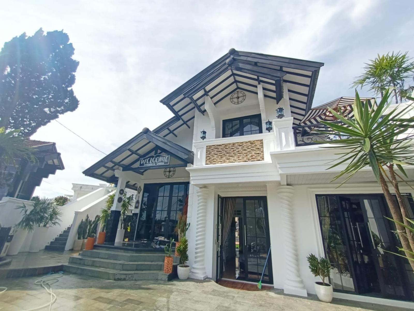 Villa Kota Bunga Malini 10 Cikundul Ngoại thất bức ảnh